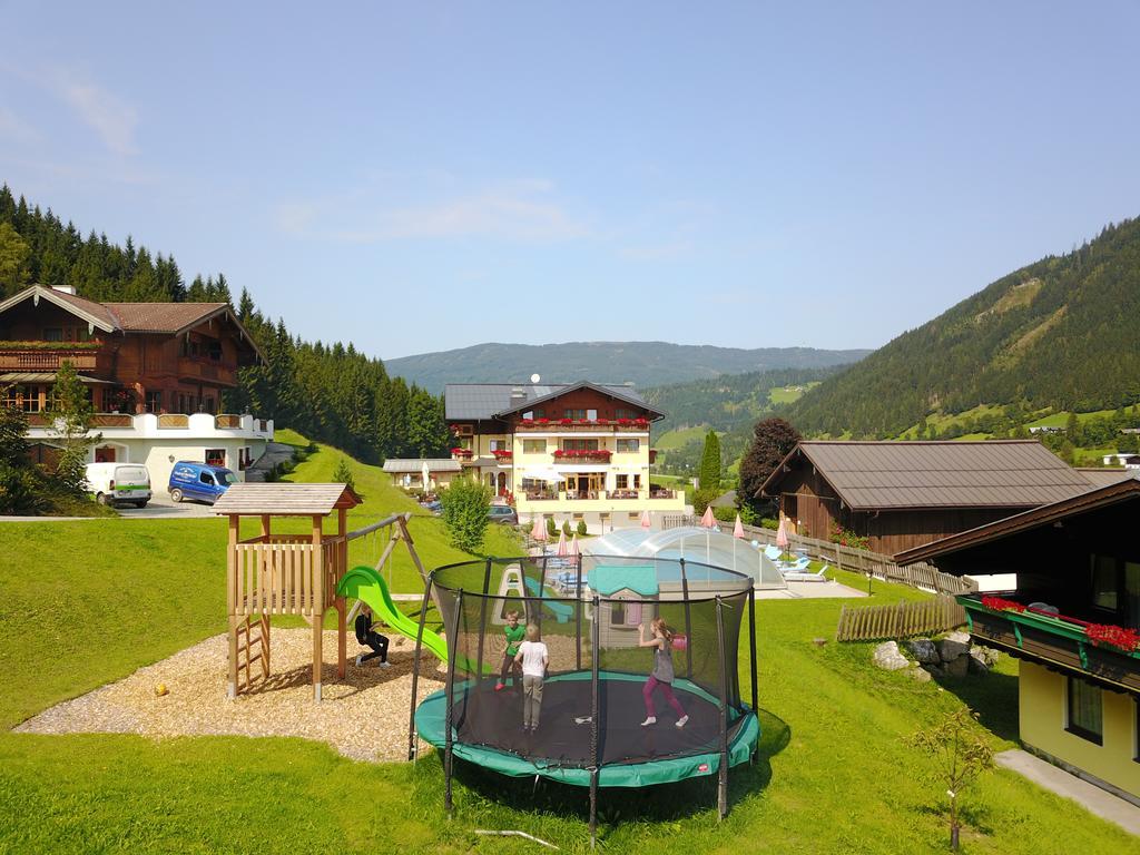 Natur & Familienhotel Der Stieglerhof Радштадт Экстерьер фото